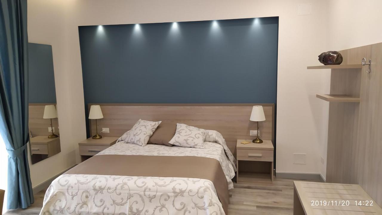 דיאמנטה B&B La Stazione מראה חיצוני תמונה
