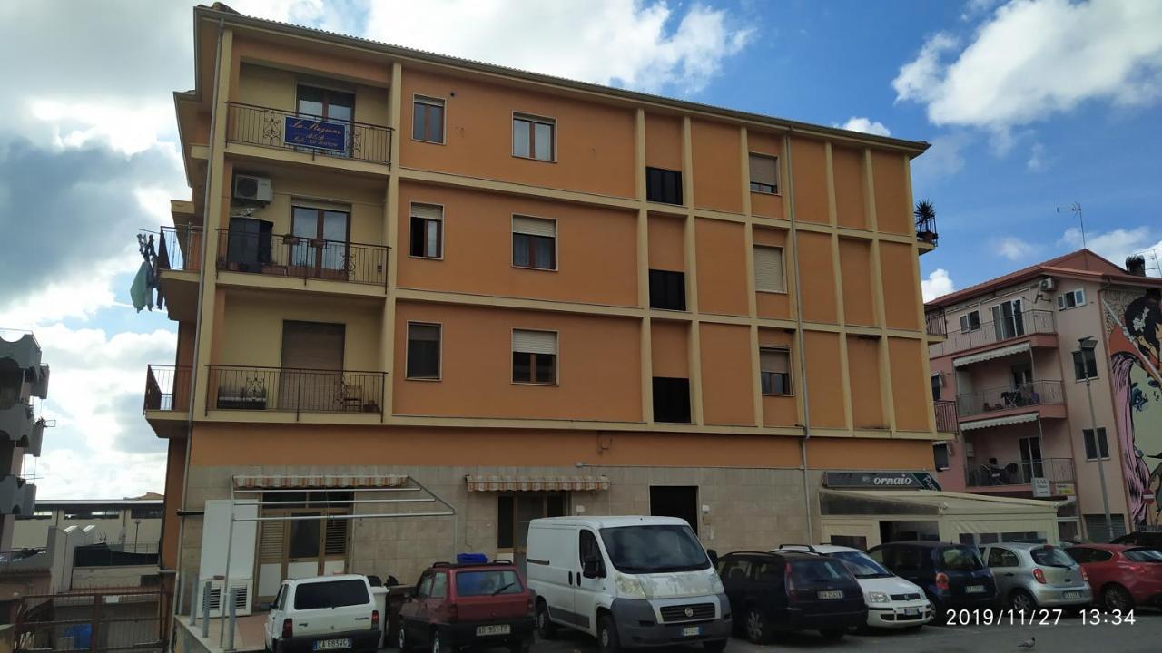 דיאמנטה B&B La Stazione מראה חיצוני תמונה