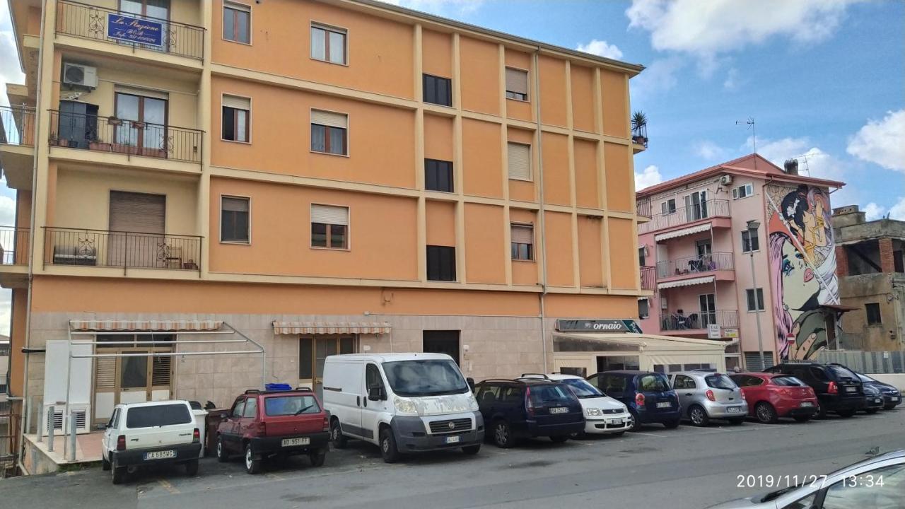 דיאמנטה B&B La Stazione מראה חיצוני תמונה