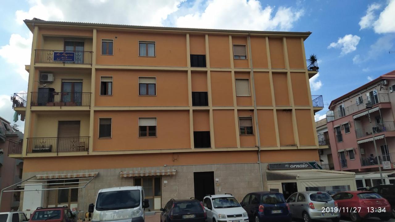 דיאמנטה B&B La Stazione מראה חיצוני תמונה