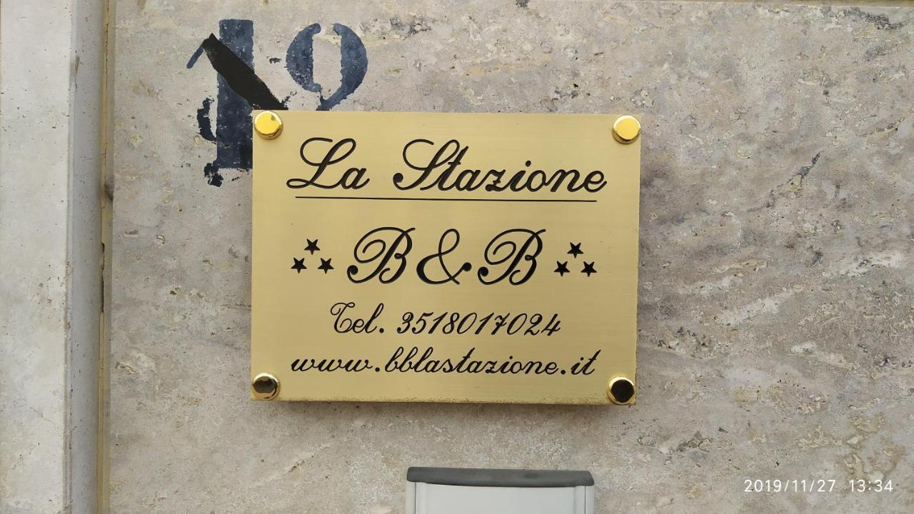 דיאמנטה B&B La Stazione מראה חיצוני תמונה