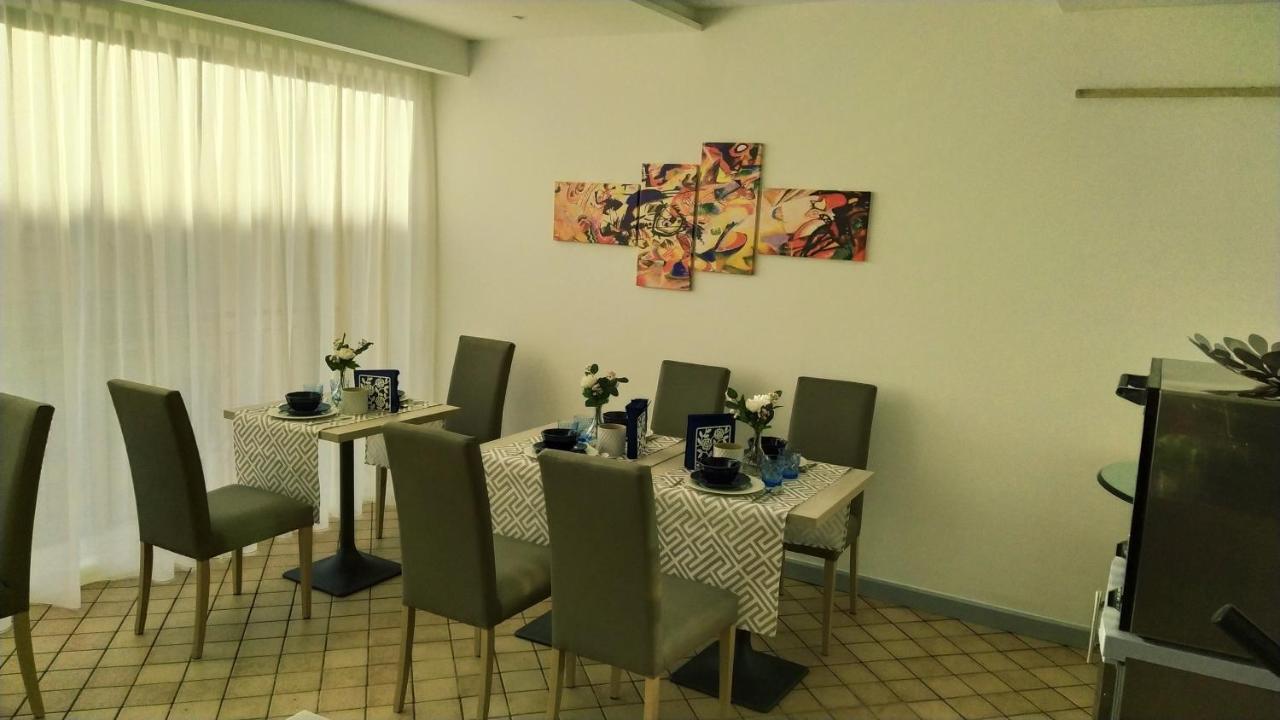 דיאמנטה B&B La Stazione מראה חיצוני תמונה